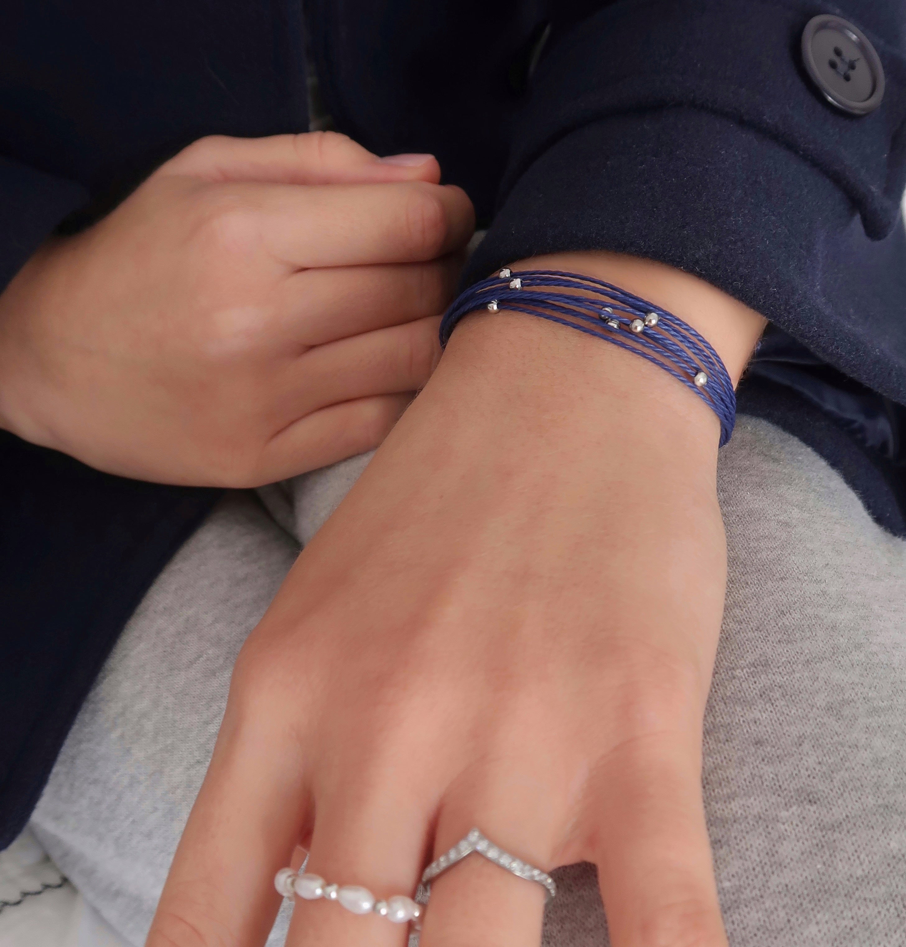 Blue Pearl Wax-Cord Armband