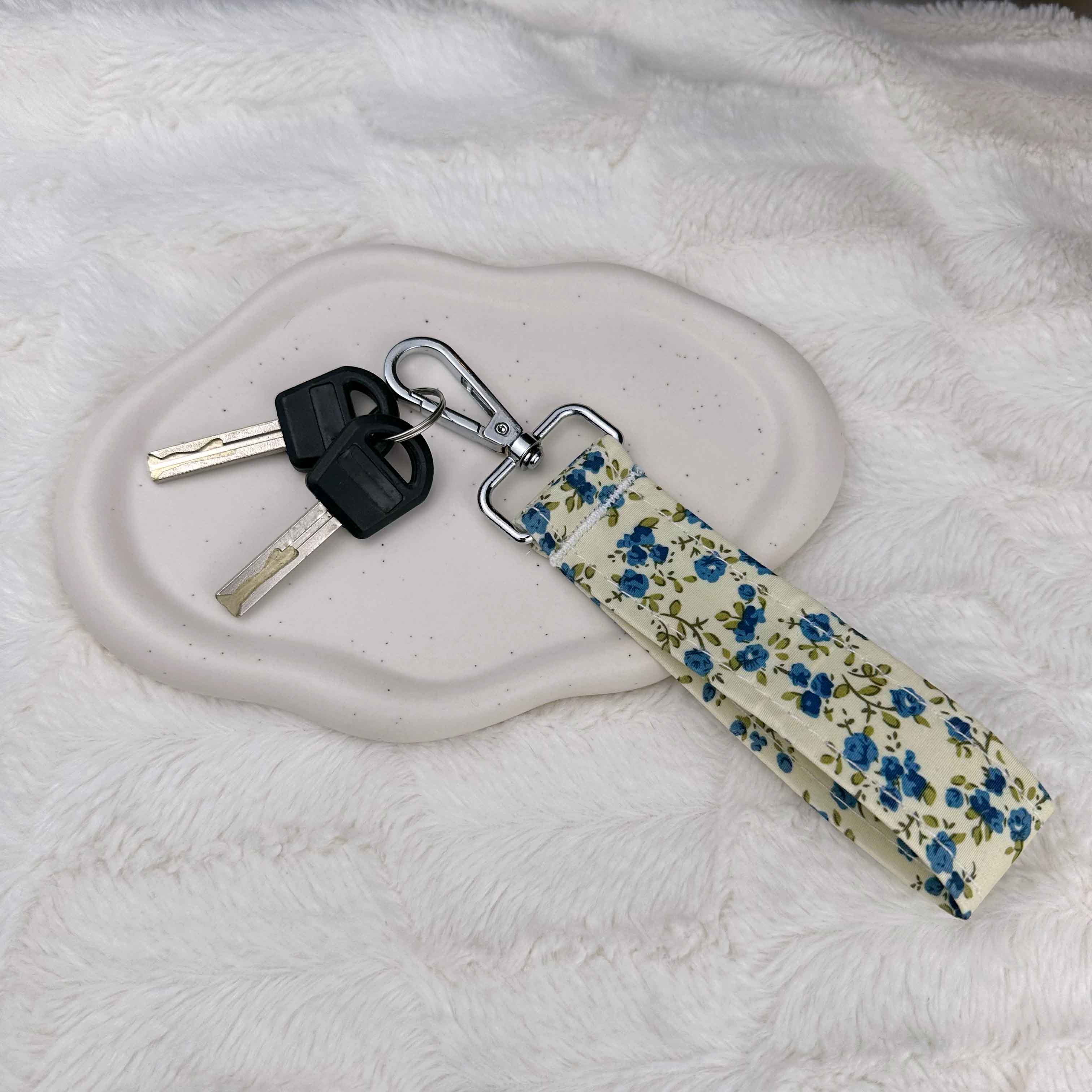 Breezy Key Chain