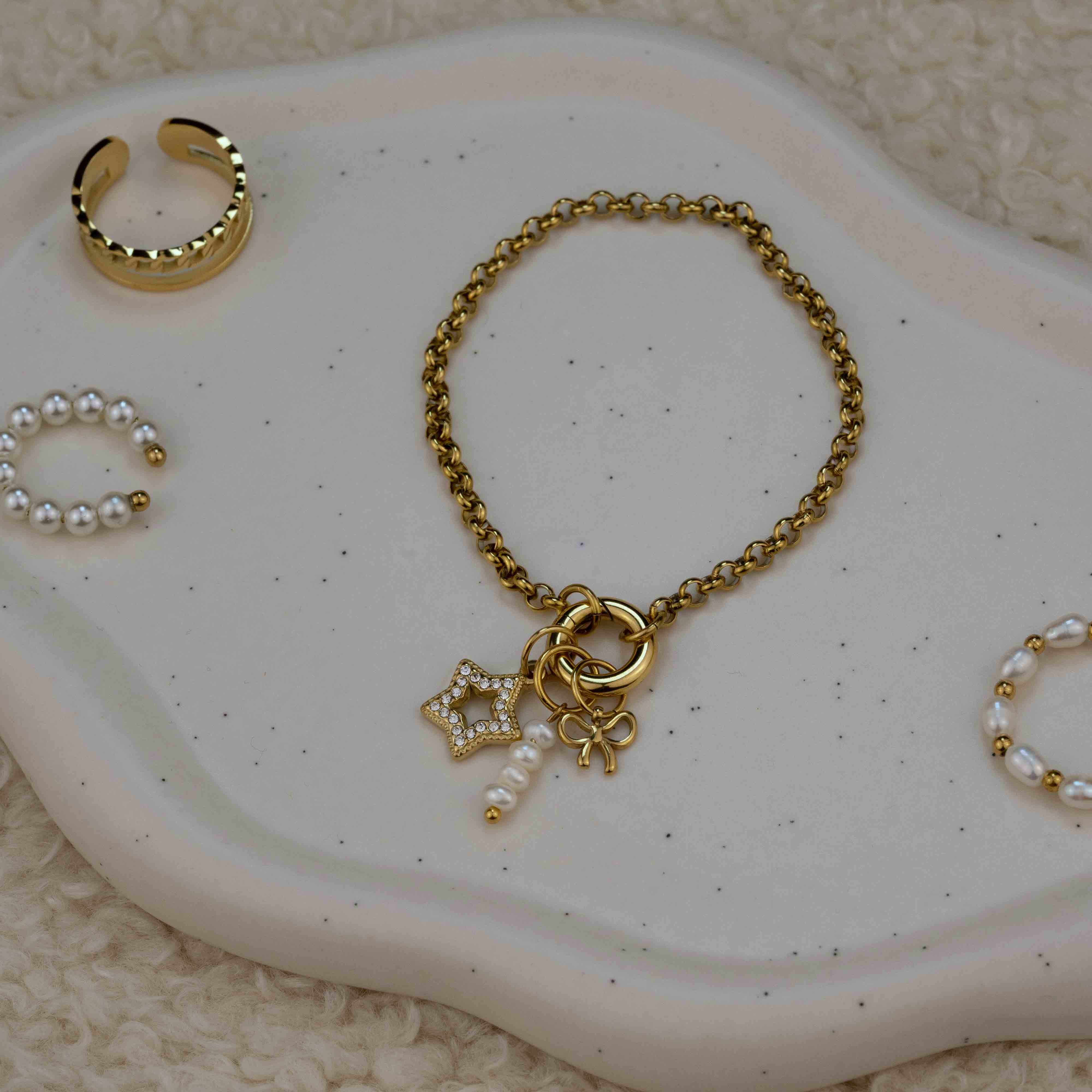 Dreamy Charm Armband