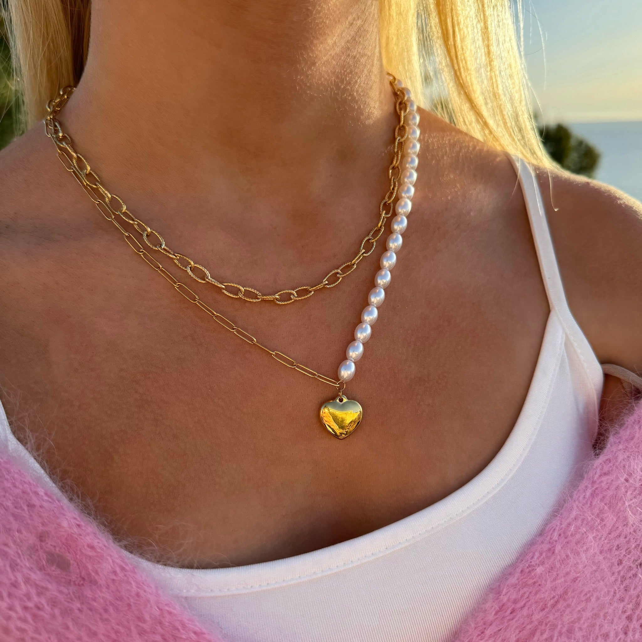 Pearly Love Necklace Layered
