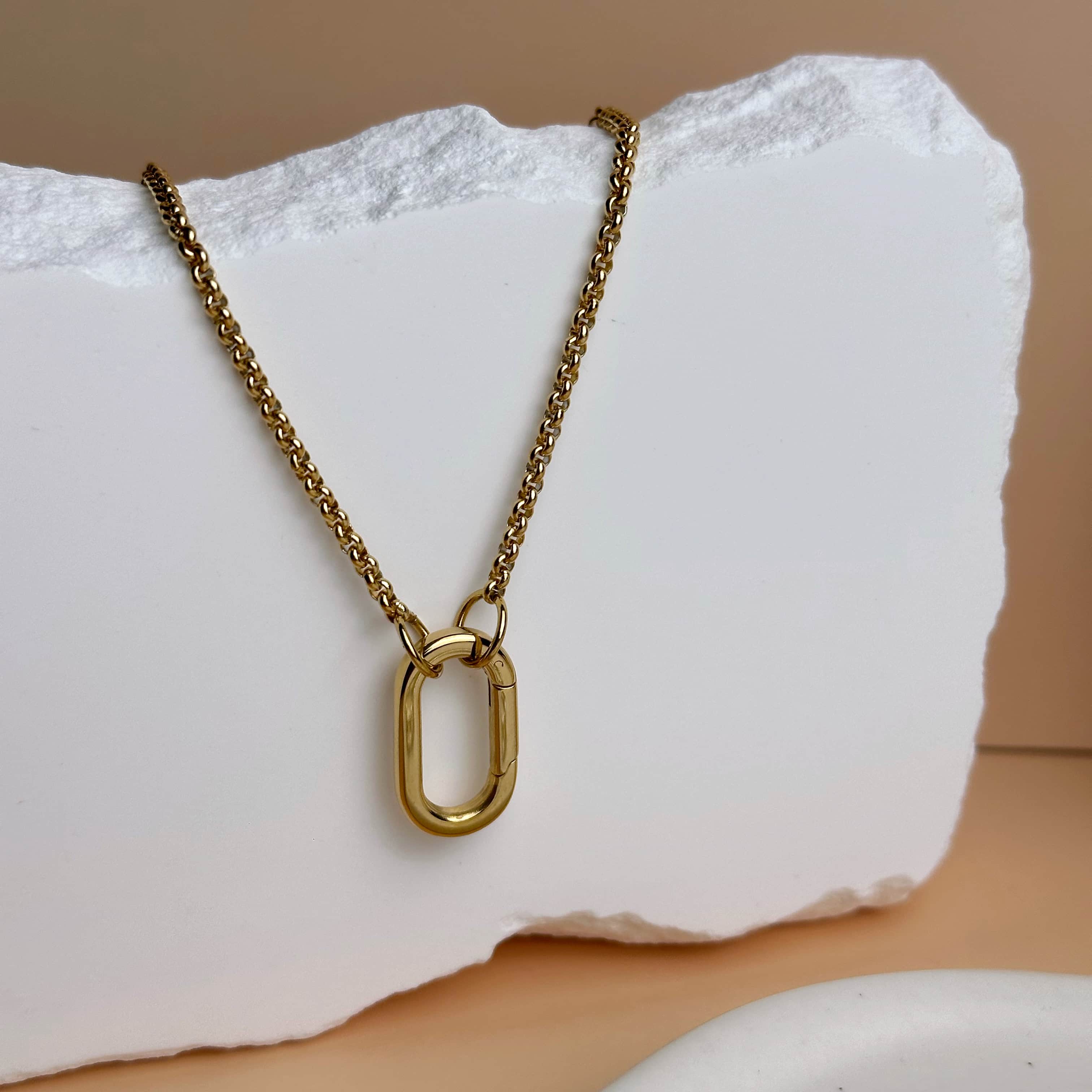 Dreamy Oval Charm Necklace