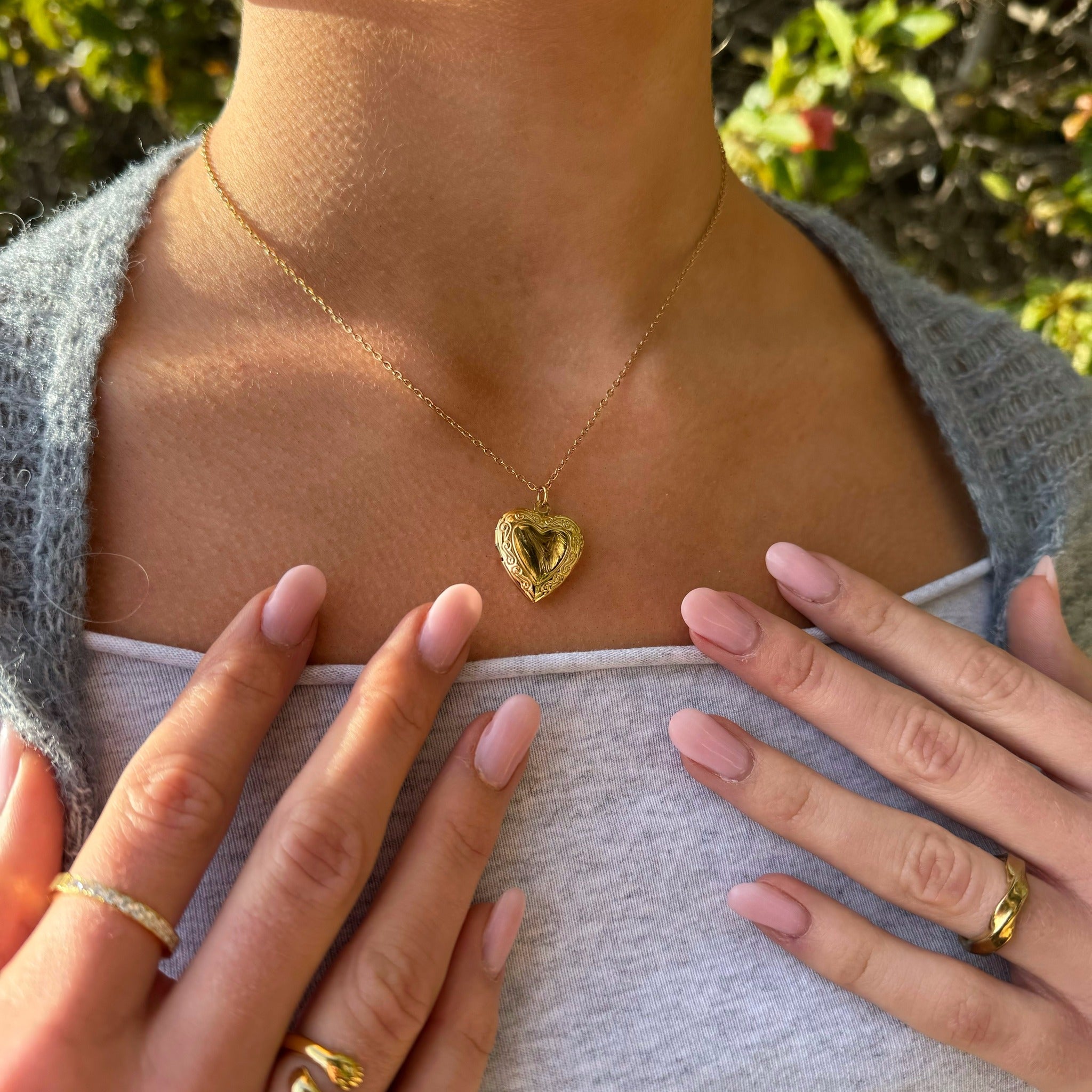 Heart Medaillon Necklace