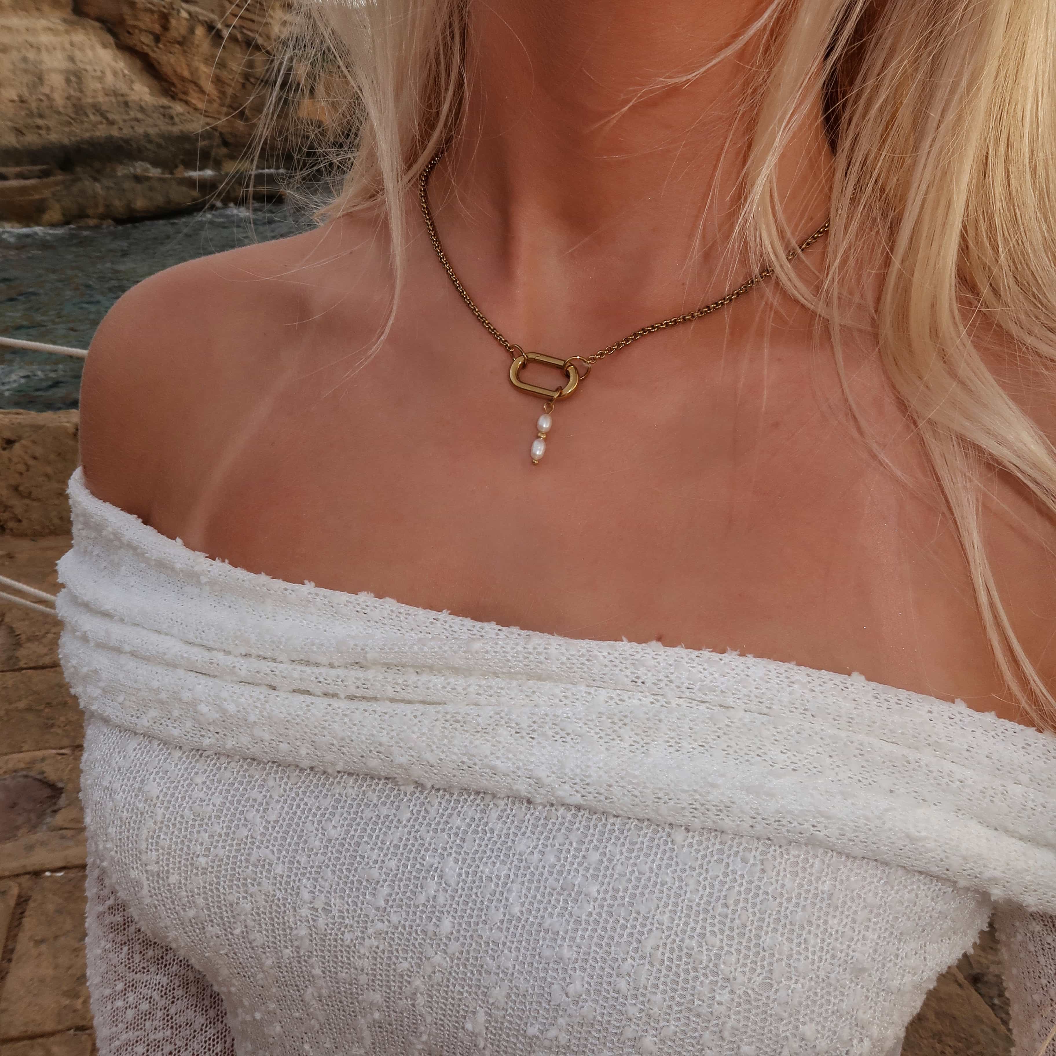 Dreamy Oval Charm Necklace