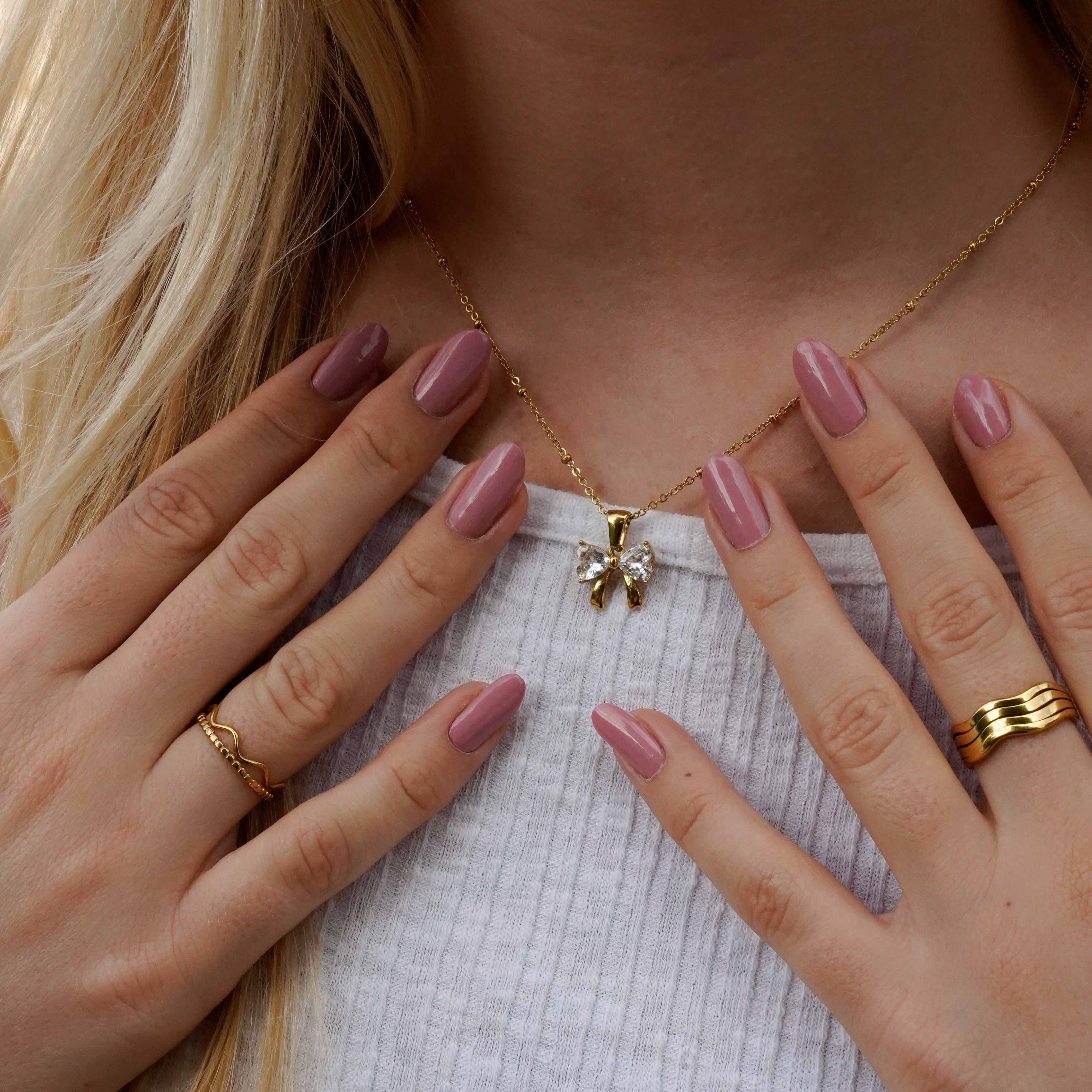 Shiny Bow Necklace